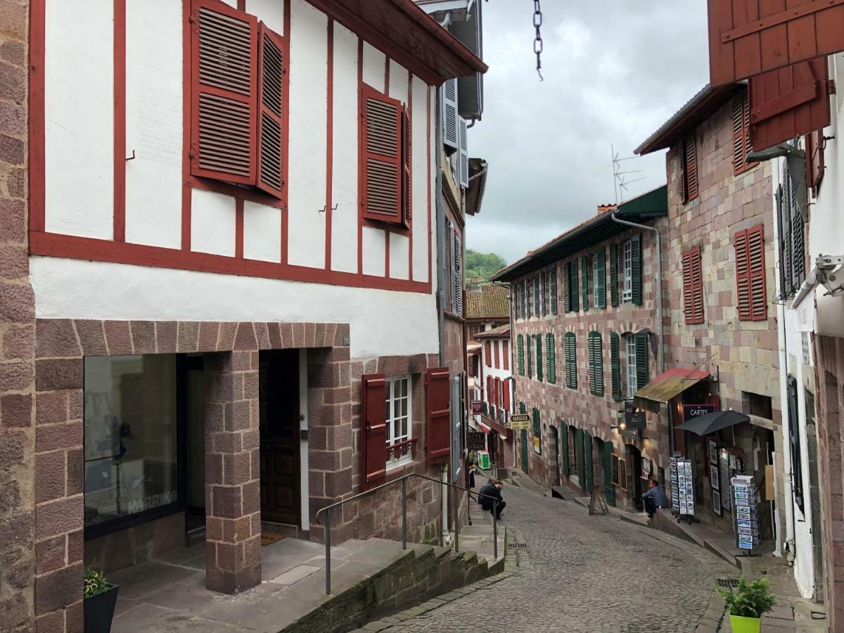 Maison Simonenia Saint-Jean-Pied-de-Port Luaran gambar